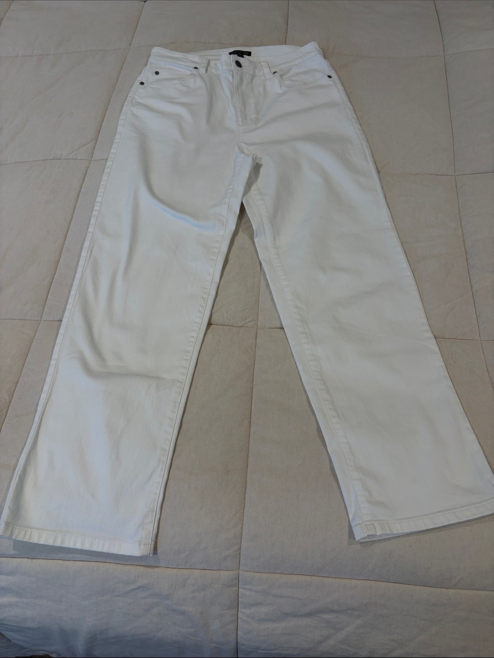 Eileen Fisher White Straight-Leg Denim Jeans